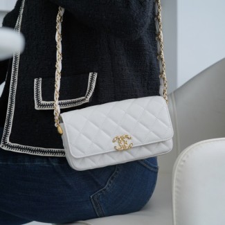 팬더샵 샤넬 23K 19 카프스킨 체인 플랩백 화이트