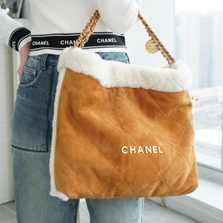 팬더샵 샤넬 22백 시어링 양가죽 & 골드 톤 메탈 브라운