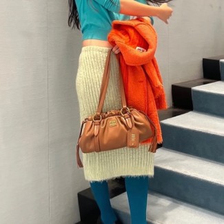 미우미우 쥬아 나파 가죽 백 탄